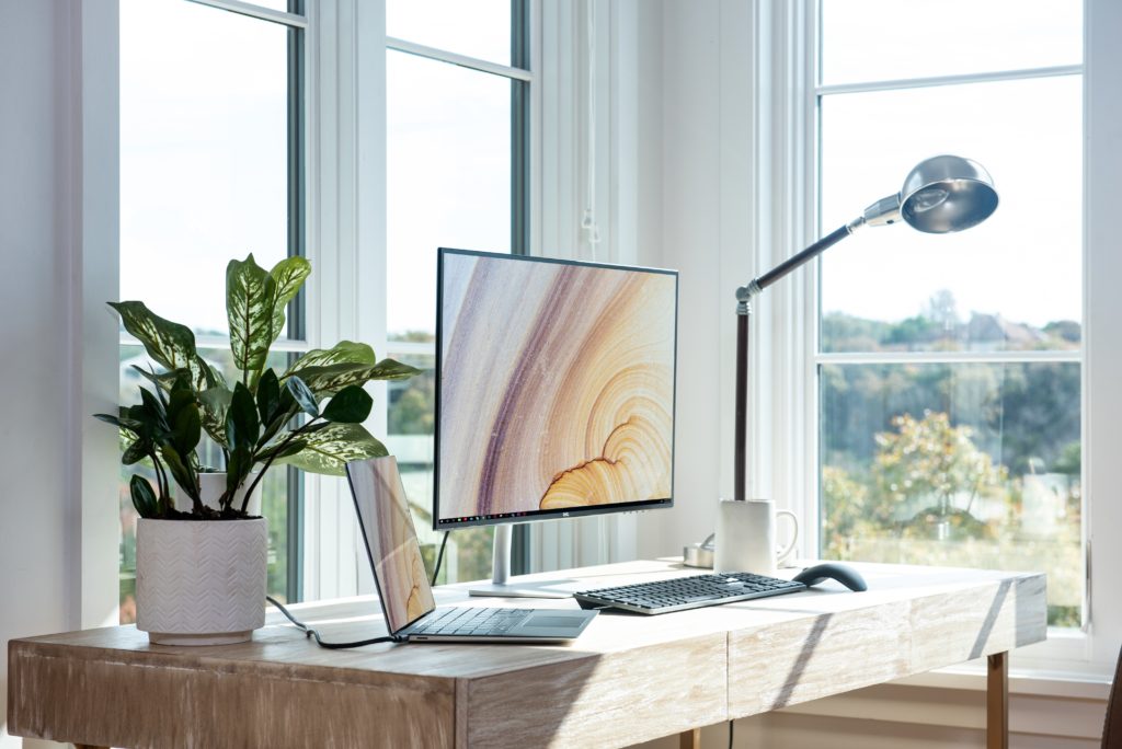 xps DYAf 8UTFN8 unsplash 1
